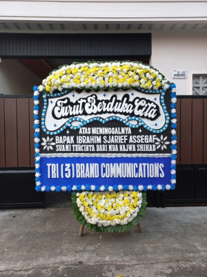 Papan Bunga Duka di Singajaya